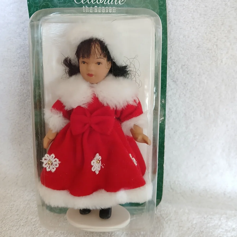 Collectible Porcelain Doll Red and‎ White Art Decals Wall Decor